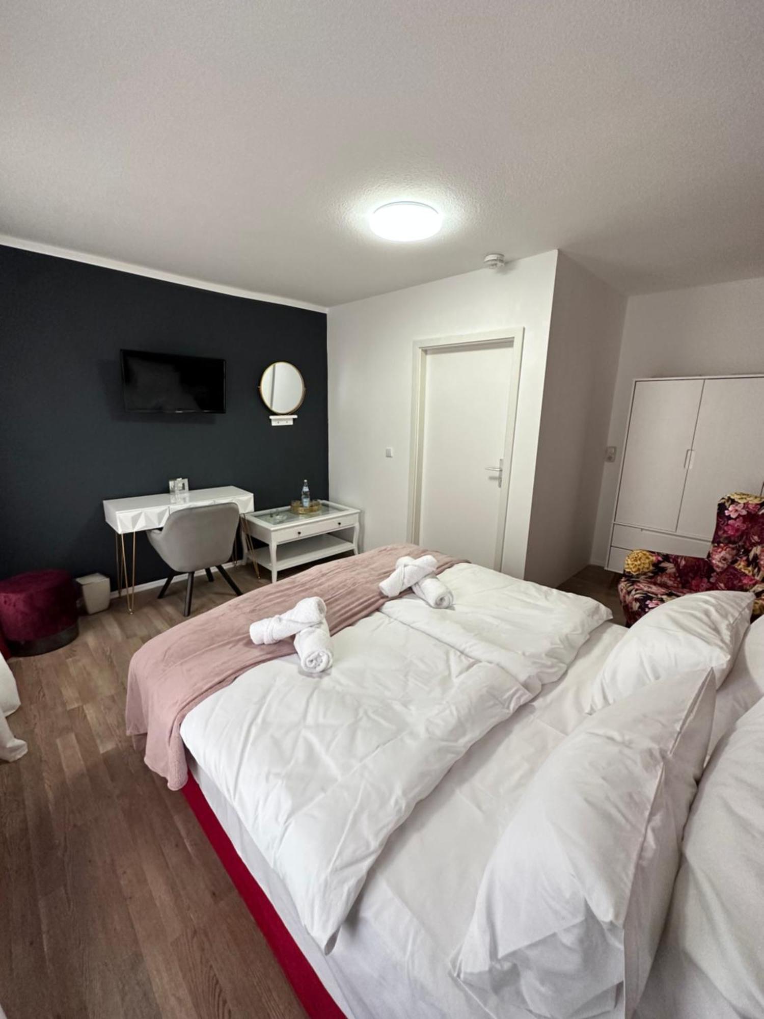 Ferienwohnung Bx 플라우엔 외부 사진